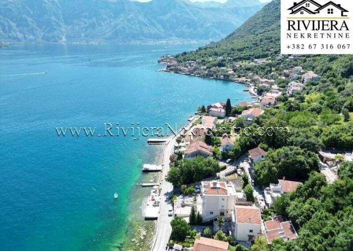 Image No.5-Maison / Villa de 6 chambres à vendre à Kotor
