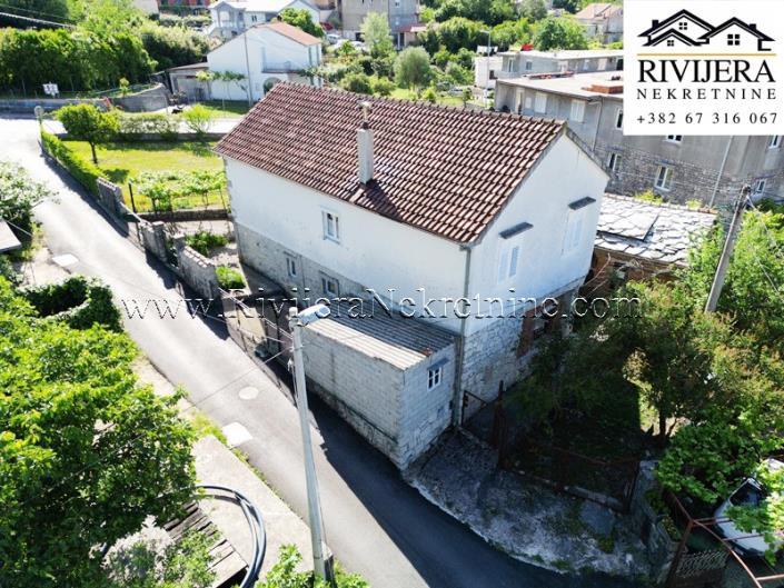 Image No.5-2 Bed House for sale