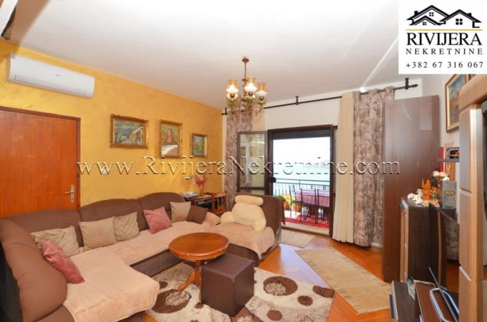Image No.2-4 Bed House for sale
