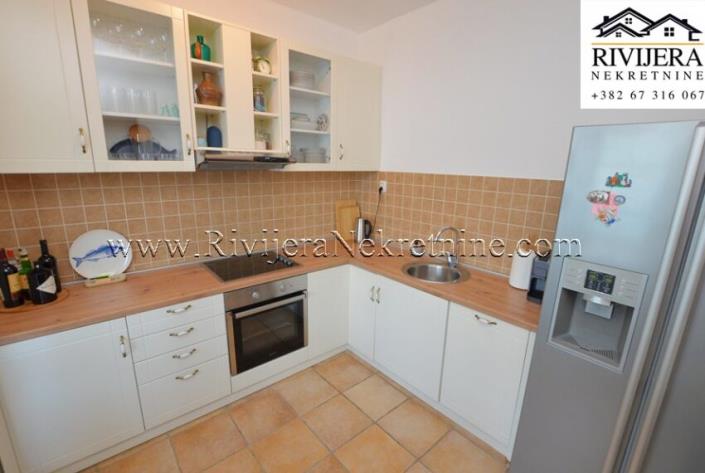 Image No.8-2 Bed Flat for sale