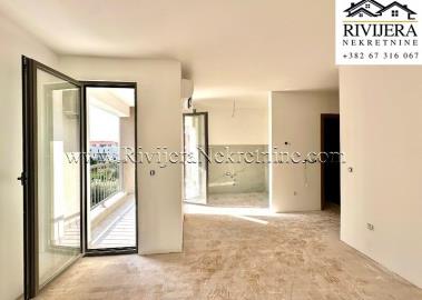 prodaja_prodaza_Sale_rivijera_Nekretnine_Ads_Ad_oglasi_Tivat_boka_bay_stan_apartment-6-800x570