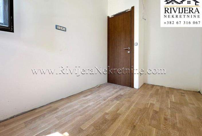 Image No.4-2 Bed Flat for sale