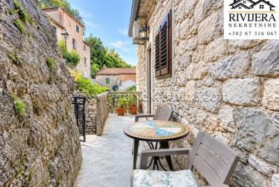 terasa_8356_nekretnine_rivijera_nekretnine_Ads_Ad-oglasi_Kotor_boka_bay_-1-850x570