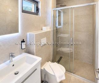 nekretnina_rivijera_nekretnine_Ads_Ad_oglasi_Tivat_Kotor_realestate_05-9-679x570