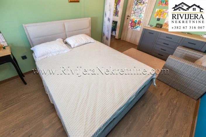 Image No.15-4 Bed House for sale