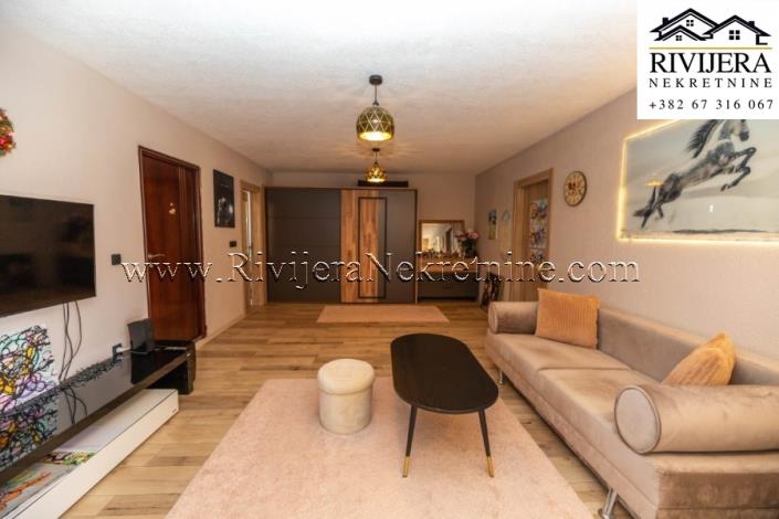 Image No.17-4 Bed House for sale