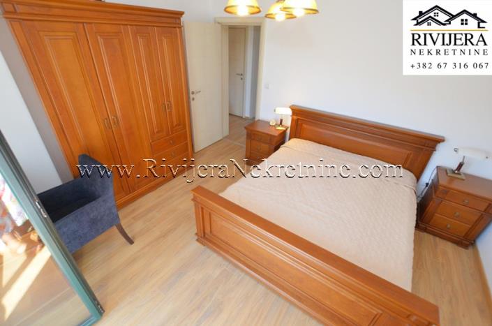 Image No.15-3 Bed House for sale