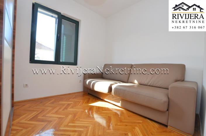 Image No.18-3 Bed House for sale