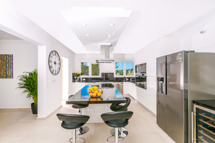 Image No.10-6 Bed Villa for sale