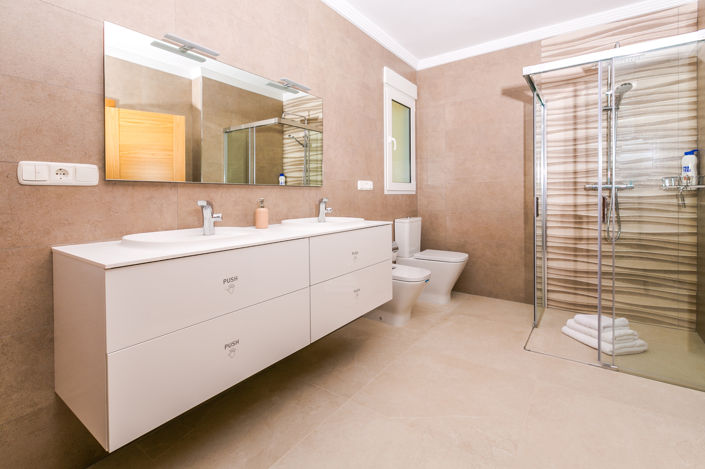 Image No.21-6 Bed Villa for sale