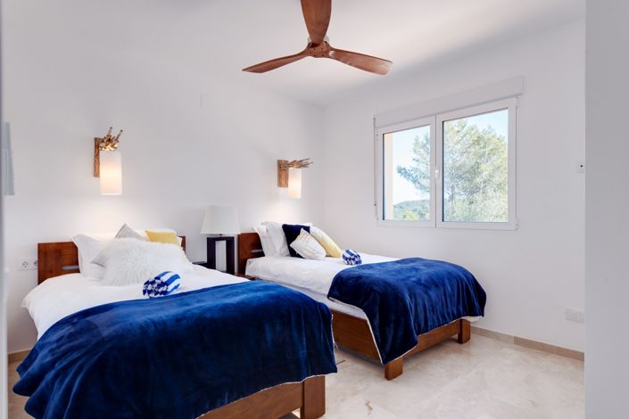 Image No.11-4 Bed Villa for sale