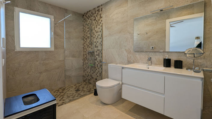 Image No.12-4 Bed Villa for sale