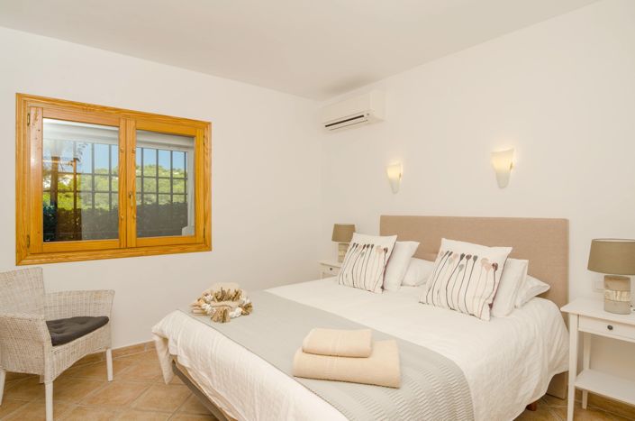 Image No.13-4 Bed Villa for sale