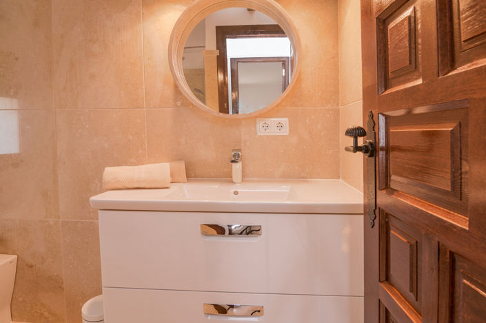 Image No.28-3 Bed Villa for sale