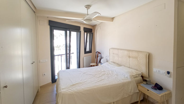 Image No.11-5 Bed Townhouse for sale