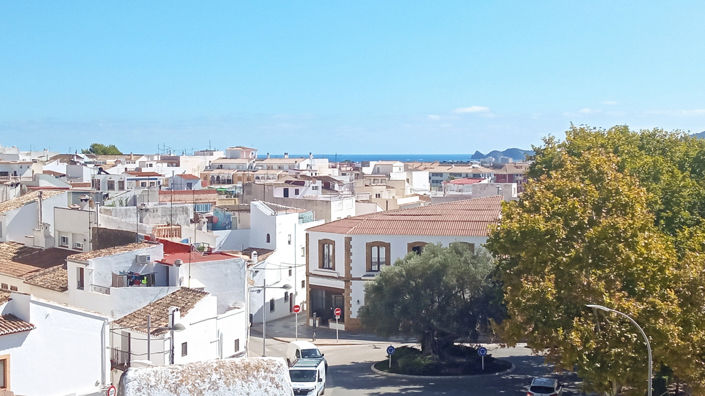 Image No.19-5 Bed Townhouse for sale