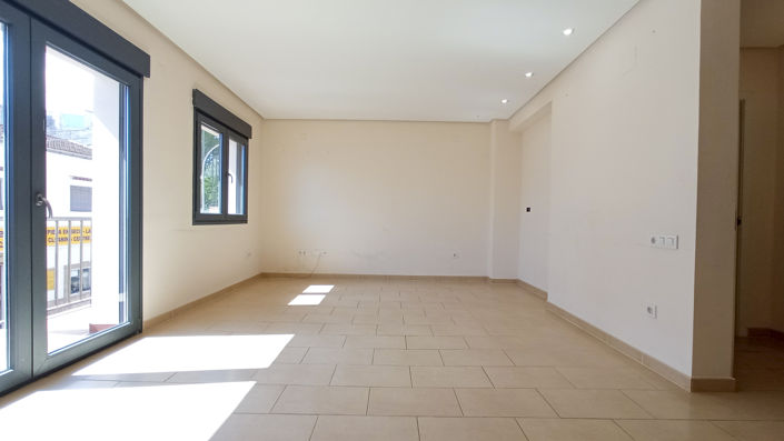 Image No.20-5 Bed Townhouse for sale