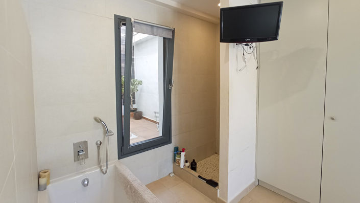 Image No.29-5 Bed Townhouse for sale