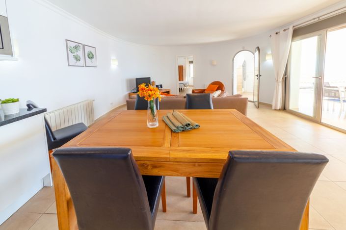 Image No.26-6 Bed Villa for sale