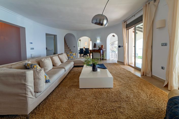 Image No.8-6 Bed Villa for sale