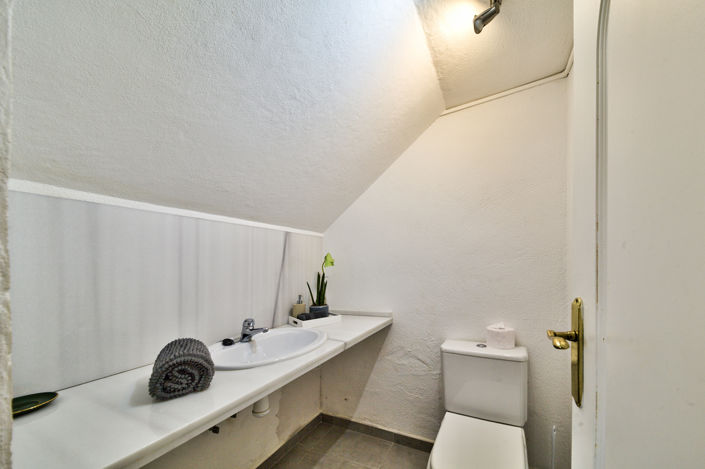 Image No.32-5 Bed Villa for sale