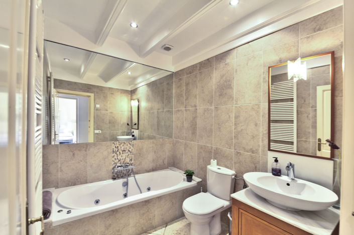 Image No.5-5 Bed Villa for sale