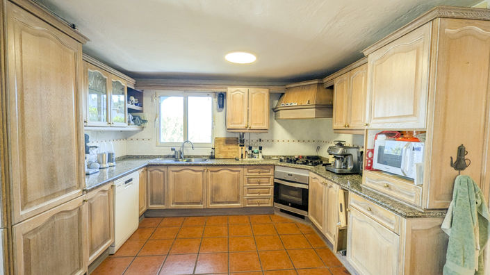 Image No.38-5 Bed Villa for sale