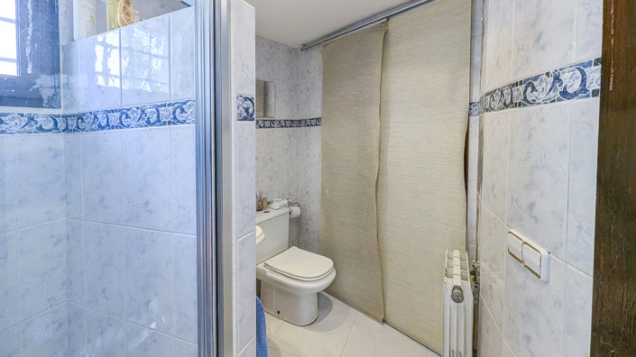 Image No.44-5 Bed Villa for sale