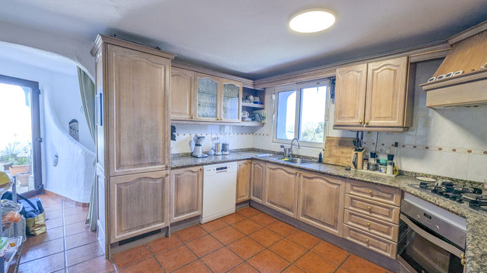 Image No.45-5 Bed Villa for sale