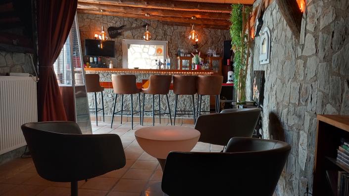 Image No.7-6 Bed Villa for sale