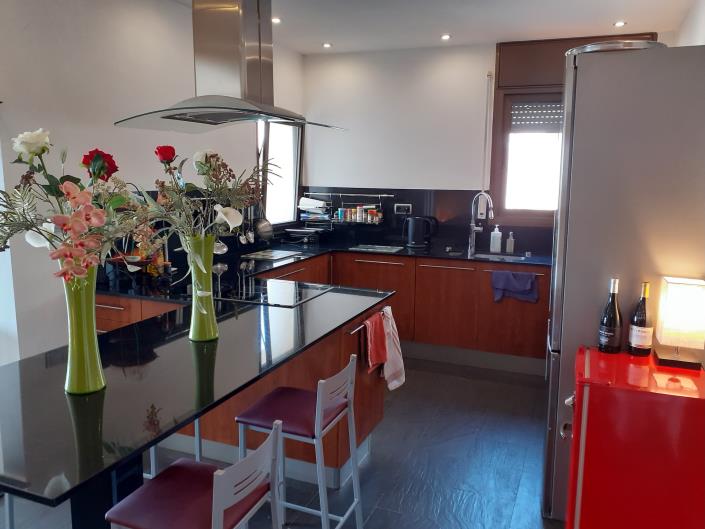 Image No.15-6 Bed Villa for sale