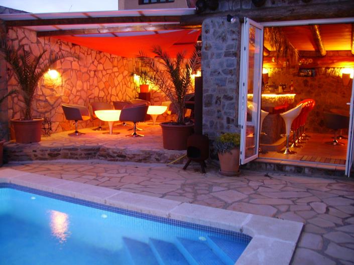 Image No.4-6 Bed Villa for sale