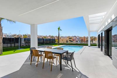 Oasis-Villas-Show-House-Model-Sun32