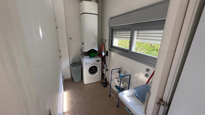 Image No.15-3 Bed Villa / Detached for sale