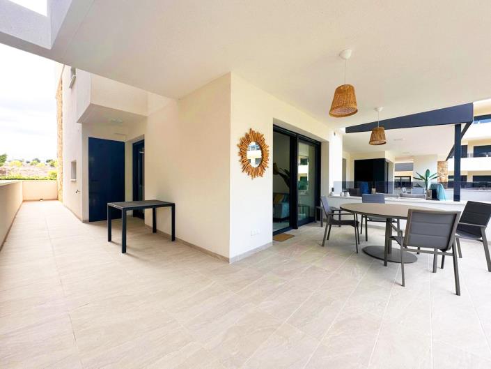 Image No.4-2 Bed Apartment for sale