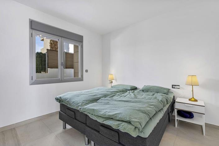 Image No.14-3 Bed Villa / Detached for sale