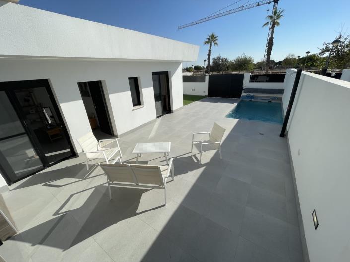 Image No.1-Villa de 2 chambres à vendre à Roldan