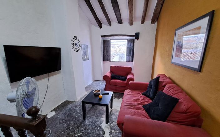 Image No.21-3 Bed House for sale