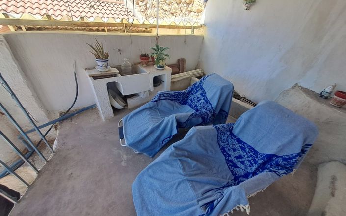 Image No.27-4 Bed House for sale