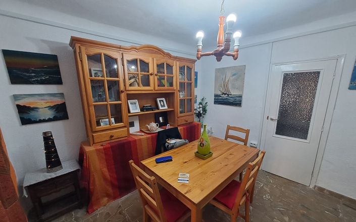 Image No.4-4 Bed House for sale