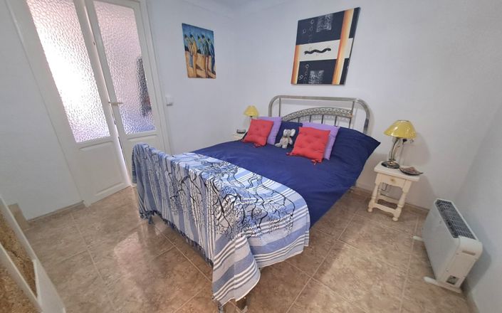 Image No.9-4 Bed House for sale