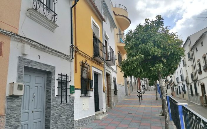 Image No.1-1 Bed House for sale