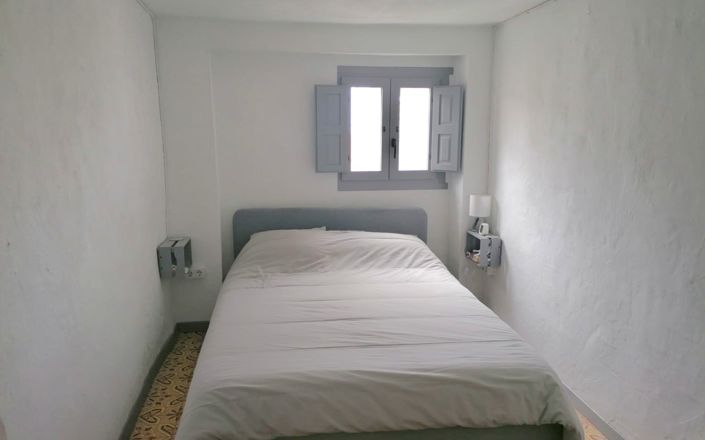 Image No.20-1 Bed House for sale