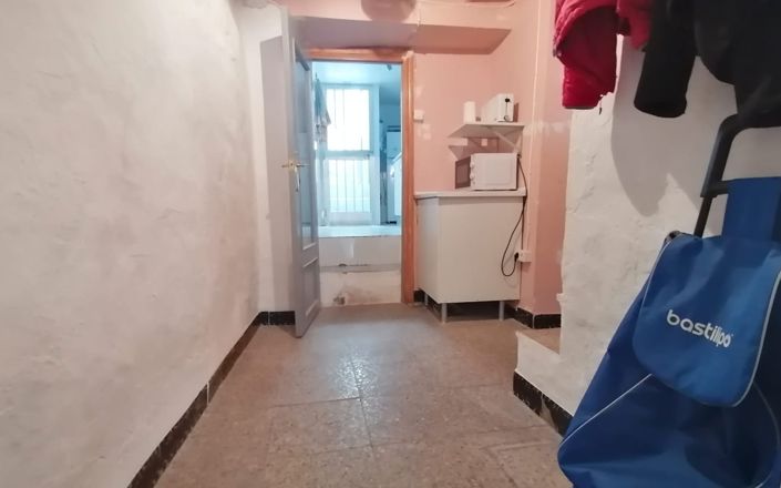 Image No.6-1 Bed House for sale