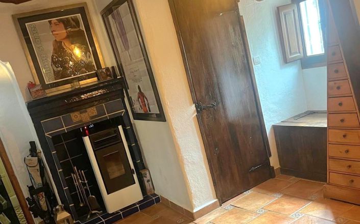 Image No.15-4 Bed House for sale