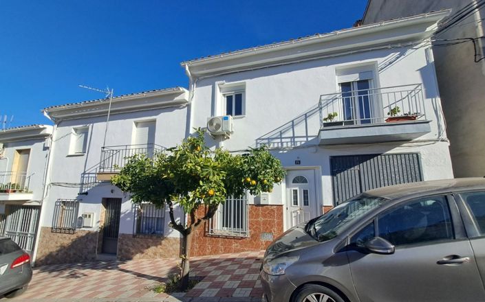 Image No.1-Maison de 4 chambres à vendre à Castillo de Locubín