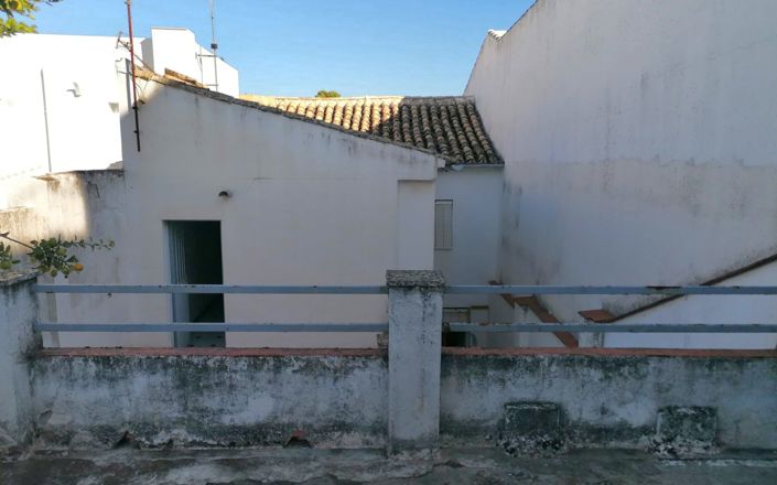 Image No.17-5 Bed House for sale