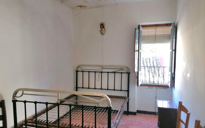 Image No.25-5 Bed House for sale