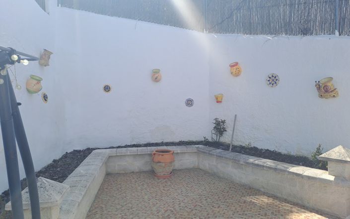 Image No.10-4 Bed House for sale