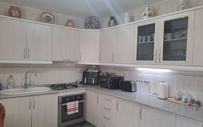 Image No.24-4 Bed House for sale